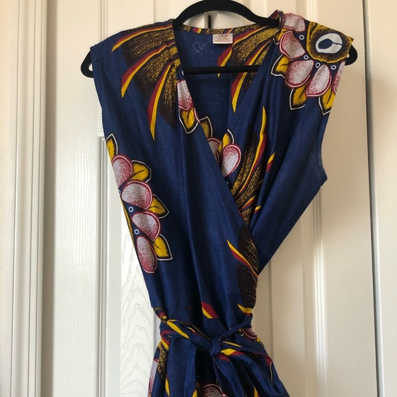 Dazzling blue ethnic print wrap dress - Picture 1 of 6